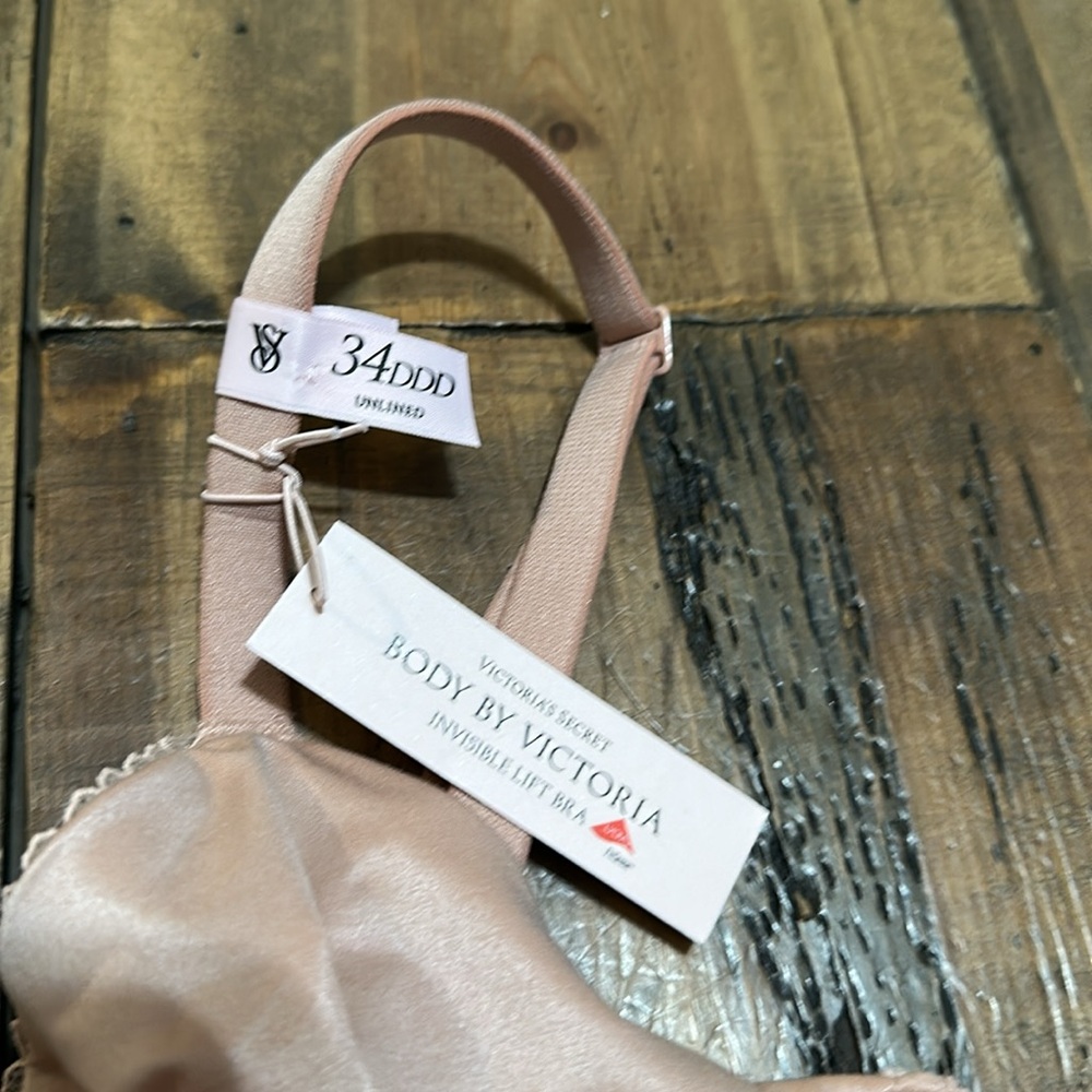 Victoria Secret Unlined Bra - Picture 2 of 4